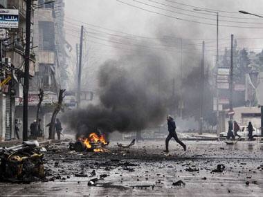 Syrian rebels oil pumping station in Raqqa province