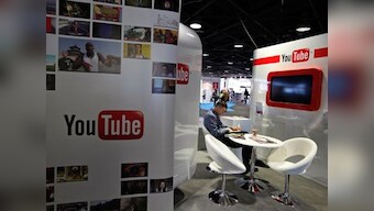 Pakistan briefly lifts ban on Youtube