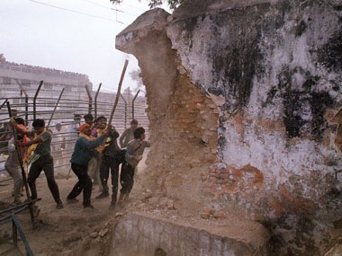 Babri Masjid Action Committee likely to move SC to stake claim to debris of demolished mosque; Muslim parties seek removal of rubble before temple construction Babri Masjid Action Committee likely to move SC to stake claim to debris of demolished mosque; Muslim parties seek removal of rubble before temple construction