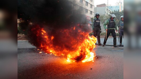 Blasts, clashes mark Bangladesh opposition protest