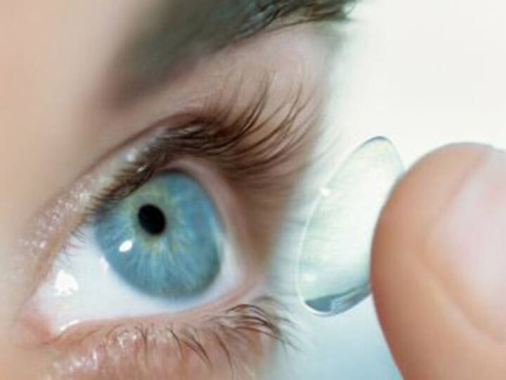Now contact lenses can also display text messages