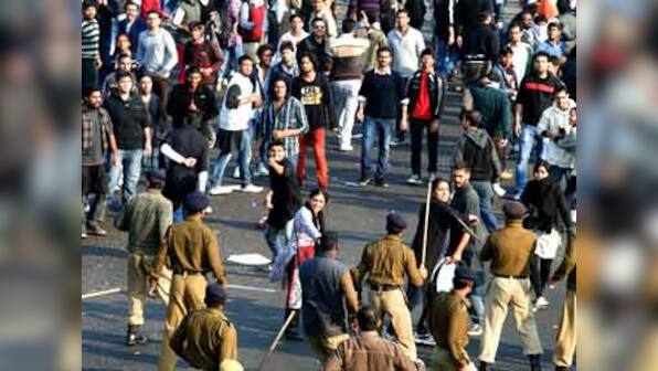 Police block Delhi roads; Putin-PM meeting rescheduled