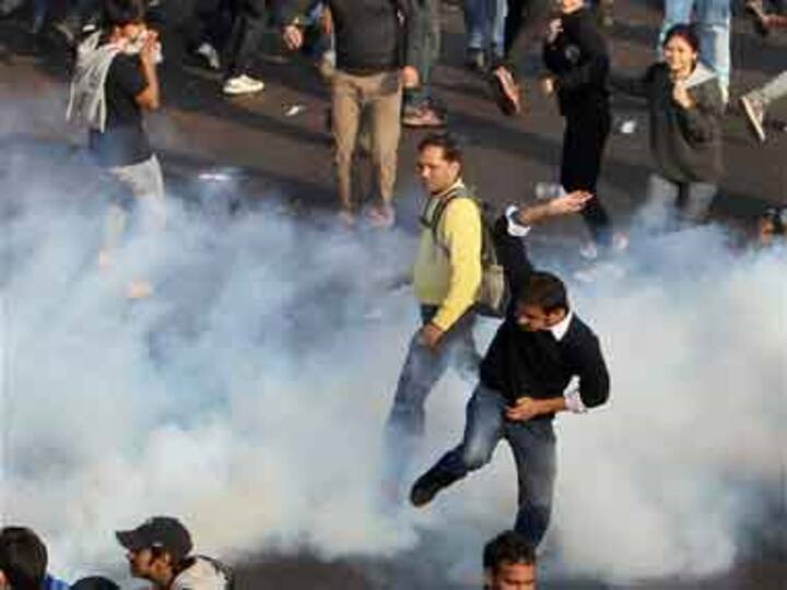 Young India shakes power corridor, want ears to their demands Young India shakes power corridor, want ears to their demands