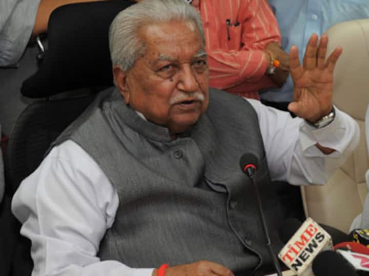 Can Narendra Modi conquer Keshubhai's bastion Surat?