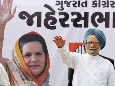 As Gujarat poll looms, BJP, Cong campaign in full swing As Gujarat poll looms, BJP, Cong campaign in full swing