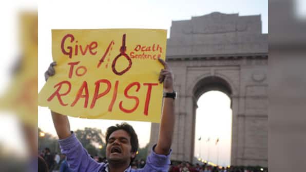 'Brave' Delhi gangrape victim conscious, but still on ventilator: Doctor