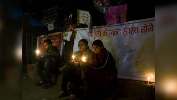 Live: Delhi gangrape survivor 'extremely critical', protests resume