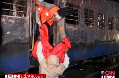 Samjhauta bomber may be also involved in Hyd mosque blast:NIA Samjhauta bomber may be also involved in Hyd mosque blast:NIA