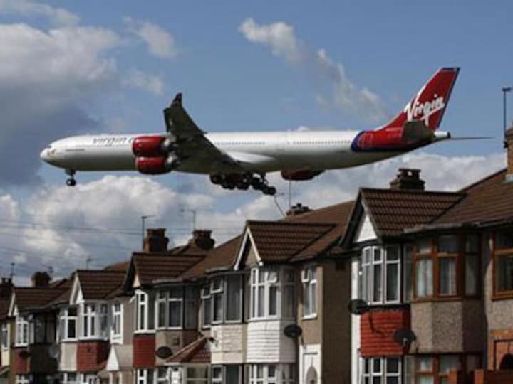 Singapore Airlines likely to sell 49% in Branson's Virgin to Delta 