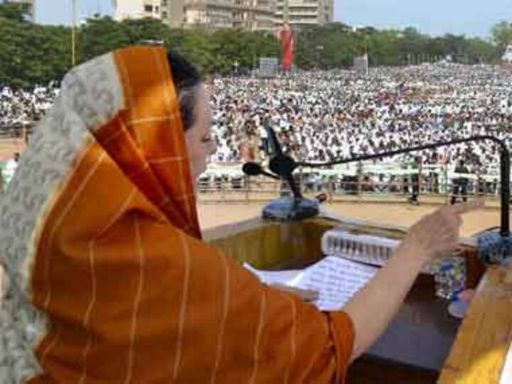 Modi's development promises hollow, false: Sonia Modi's development promises hollow, false: Sonia