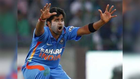 Vinay Kumar replaces injured Balaji for England T20s