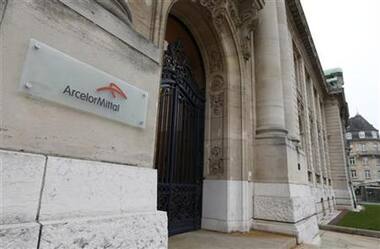 ArcelorMittal turns deaf ear to new debt cut chorus