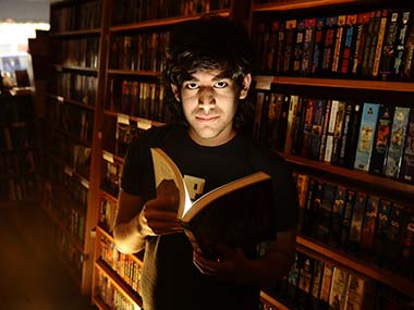 Outdated anti-hacking law faces criticism after Aaron Swartz's death  Outdated anti-hacking law faces criticism after Aaron Swartz's death
