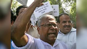 Dropped from politburo for telling truth about Vijayan: Achuthanandan