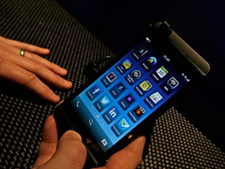 BlackBerry's new Z10 won't be out in US until March BlackBerry's new Z10 won't be out in US until March