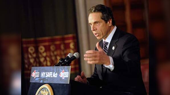 New York enacts gun-control law, first since Newtown school shooting