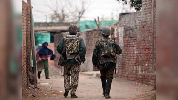 Fresh firing by Pak troops in Poonch on the eve of flag meeting