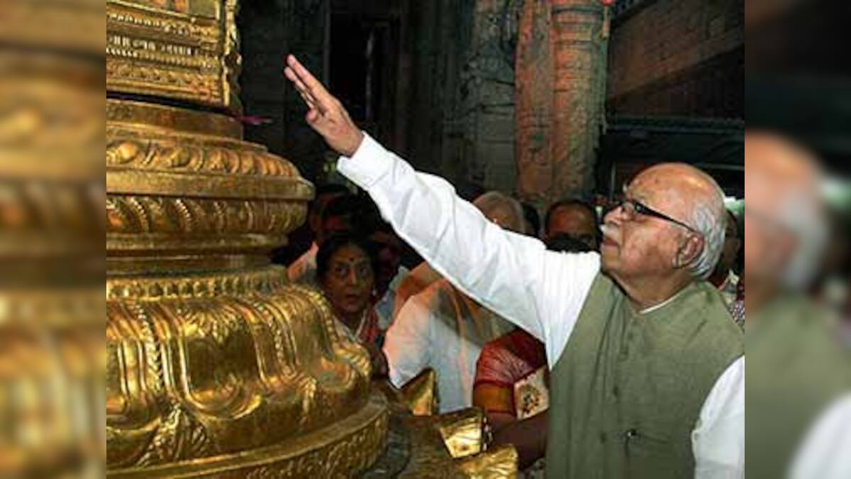 LK Advani throws weight behind RSS working principles – Firstpost