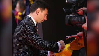 Messi sends signed shirt to Mueller after breaking record