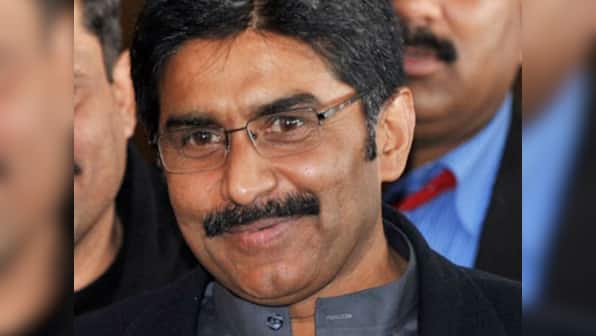 Pakistan: Former teammate Javed Miandad backs Imran Khan's protest