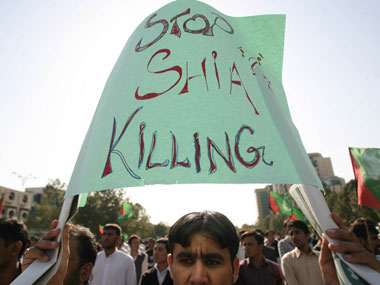 Pak Shia killings: Thousands take to streets Pak Shia killings: Thousands take to streets