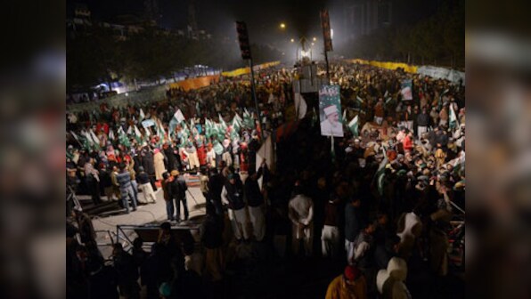 Pak forces fire in air to control protest led by cleric