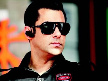 Salman Khan Fans Nepal - ICONIC CHARACTER “ CHULBUL PANDEY “ IN TRENDING  ICONIC SUNGLASSES🔥🔥 | Facebook