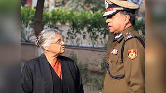 Delhi gangrape: Dikshit joins Women's Dignity March 