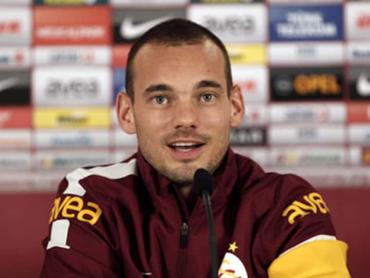 Sneijder's not in Galatasaray just to eat shawarma Sneijder's not in Galatasaray just to eat shawarma