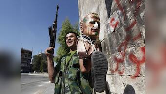 New clashes, air strikes near Syrian capital