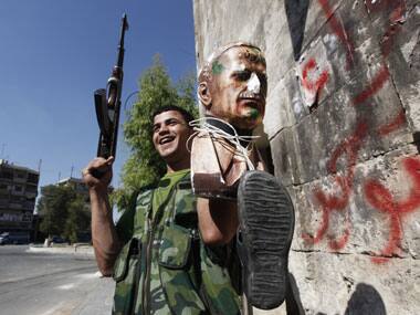 New clashes, air strikes near Syrian capital