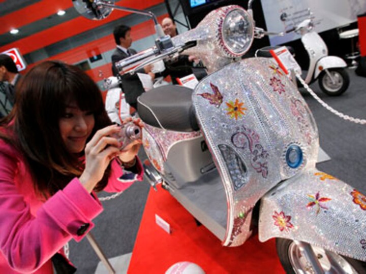 Twist in tale: New heroes in Indian two-wheeler market