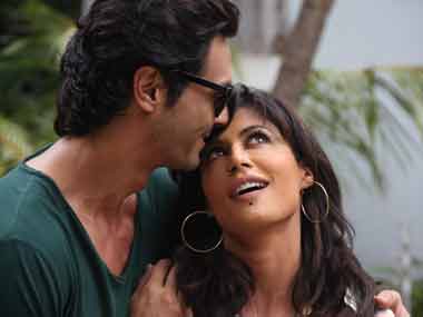 Movie Review: Inkaar is less sexual harassment, more audience harassment! Movie Review: Inkaar is less sexual harassment, more audience harassment!