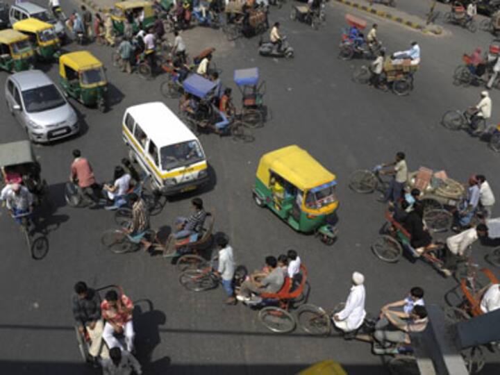 Sick Delhi: Environmentalists squarely blame diesel cars  