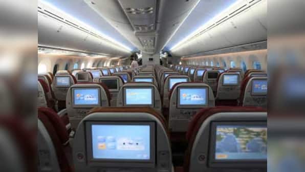  Boeing 787 probe moves to monitoring system maker