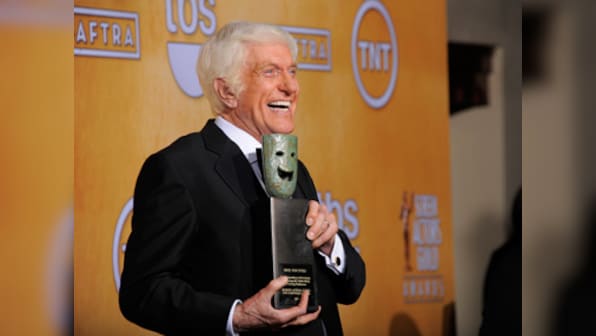 Dick Van Dyke honored for lifetime achievement at SAG awards 2013
