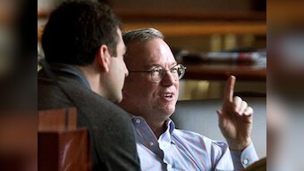 Google's Schmidt, former US governor Richardson on way to N-Korea