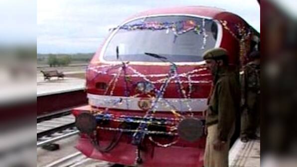 Dense fog disrupts rail and flight operations, 24 trains delayed