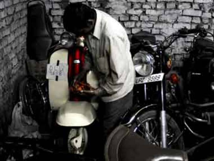  Cabinet okays Rs 200 cr revival plan for Scooters India 