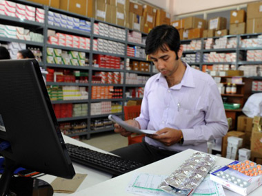 L&T ad: when health insurance truly takes on your burden L&T ad: when health insurance truly takes on your burden