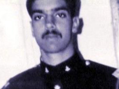 Capt Kalia's father demands strong action against Pak Capt Kalia's father demands strong action against Pak