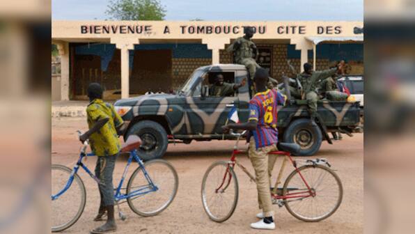 Fleeing Islamists leave trail of destruction in Timbuktu