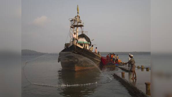 Goa trawlers stop work, state in fish shortage