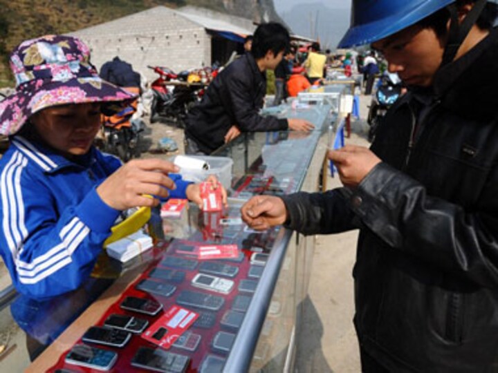A cellphone revolution spells trouble for Vietnam's communist rulers