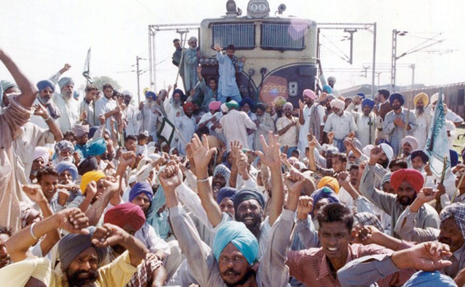 Punjabi rice farmers block trains at Chandigarh's railway station 29 September 2002, during a protest. The farmers demanded more subventions from the government. AFP Punjabi rice farmers block trains at Chandigarh's railway station 29 September 2002, during a protest. The farmers demanded more subventions from the government. AFP
