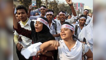 Bangladesh war crimes trial: Blogger killed, violence escalates