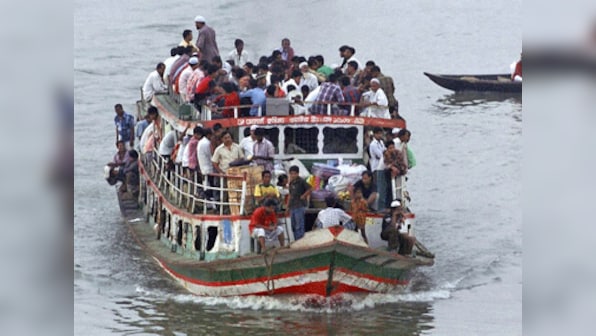 Dozens missing as Bangladesh ferry sinks