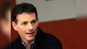 Why hedge-fund manager David Einhorn is suing Apple