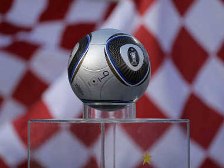 200,000 counterfeit footballs apprehended at Brazilian port