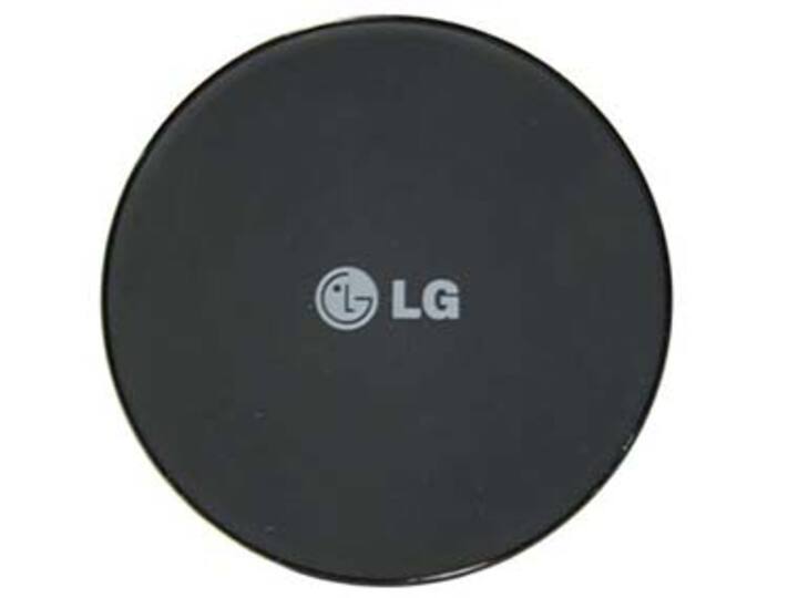 MWC 2013: LG shows off world's smallest wireless charger, WCP-300